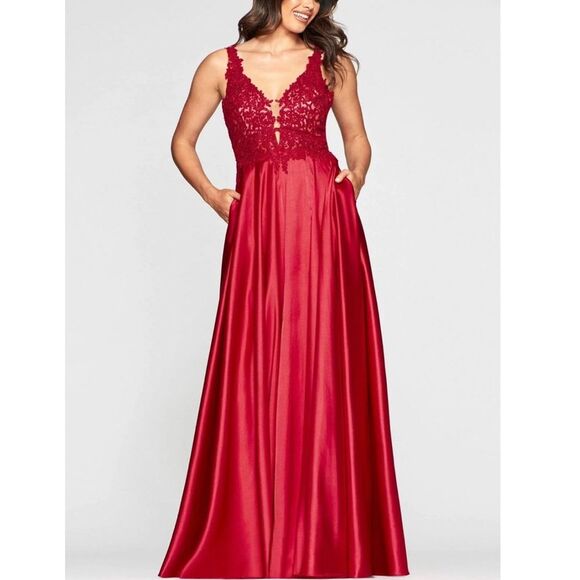 Faviana Red Satin Lace Bodice Gown Maxi Formal Dress Size 20W - Picture 1 of 7